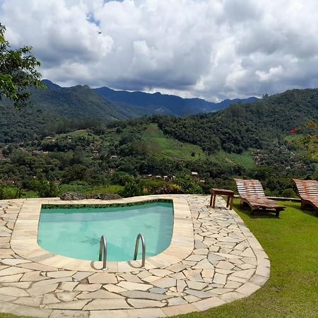 Casa Alpina Com Vista Panoramica De Lumiar Villa Nova Friburgo Exterior photo