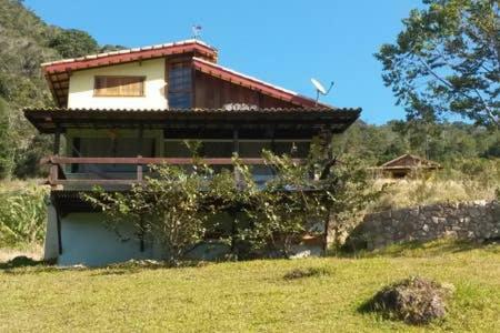 Casa Alpina Com Vista Panoramica De Lumiar Villa Nova Friburgo Exterior photo