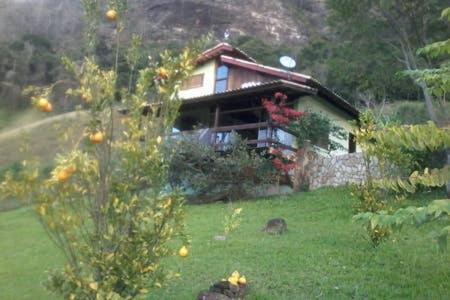 Casa Alpina Com Vista Panoramica De Lumiar Villa Nova Friburgo Exterior photo